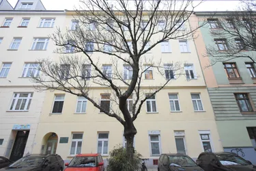 ++NEU++ 3-Zimmer Geschäftslokal in toller Lage!
