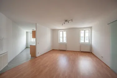 ++AIRBNB++ 2.5-Room Modern Apartment with Great Potential – Short-Term Rentals Permitted (per WEV)!