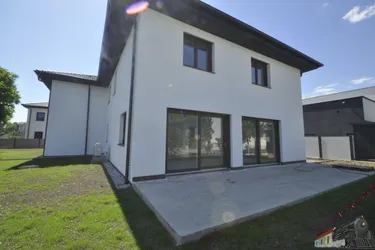 Neubau- Doppelhaushälfte im Passivhausstandard A++ EAW 7kWh/qma² in familienfreundlicher Siedlungslage in St. Pölten-Ratzersdorf