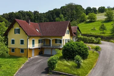 Herrschaftliches Anwesen Nahe Riegersburg/Steiermark - viel Platz zum Wohlfühlen!