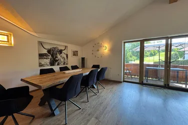 108 m² Dachgeschosswohnung mit schöner Aussicht