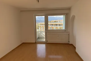 Innsbruck-West: 4-Zimmer-Wohnung ab sofort!