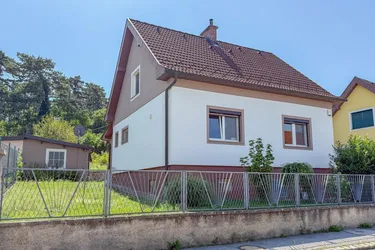 Ein Zuhause mit Weitblick – energieeffizient, ruhig gelegen und naturnah