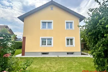 Großzügige Doppelhaushälfte inkl. Garage und sonnigem Gartenbereich