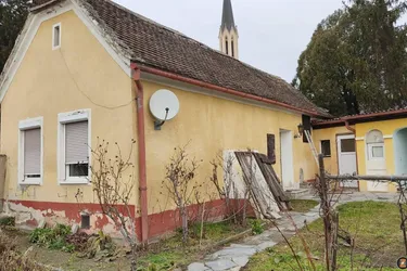 Expose Rechnitz: Kleines Bauernhaus mit kleinem Garten