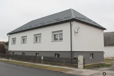 Expose Schönes Haus mit Nebengebäude nähe Oberwart