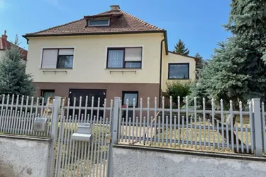 Hornstein: Einfamilienhaus in ruhiger Lage samt 2. Grundstück