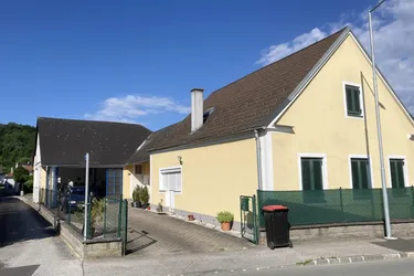 Nähe Oberwart: Renoviertes Einfamilienhaus mit Autowerkstatt!