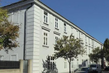 Gediegene Altbau-Mietwohnung in Zentrumsnähe in 2700 Wiener Neustadt