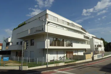 Hochwertig ausgestattete Eigentumswohnung mit großen Balkon und Tiefgaragen-Stellplatz in Toplage in 2700 Wiener Neustadt