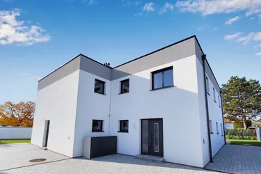TRENDIGE DOPPELHÄUSER IN FAMILIENFREUNDLICHER LAGE: noch 3 Hauseinheiten verfügbar