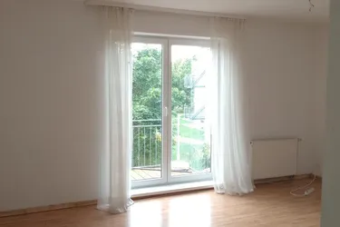 Charmante 1-Zimmer-Wohnung mit Balkon in Felixdorf