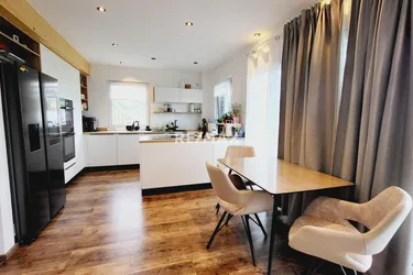 KAUFANGEBOT LIEGT VOR!!! NEUER PREIS!!! Hochwertige Wohnung in sonniger Lage in Liezen!