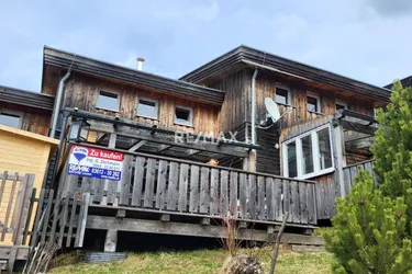 NEUER PREIS!!! Voll möbliertes Ferienhaus in einem Feriendorf in naturbelassener Umgebung