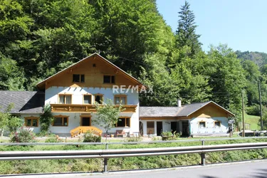 Wohnhaus in Naturlage