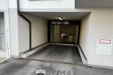 "Pendler aufgepasst - KFZ- Garagenplätze zu vermieten"