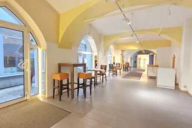Attraktive Büro-, Praxis- oder Verkaufsfläche in Spittal: ca. 85m², flexibel gestaltbar, nur 960 €/Monat!