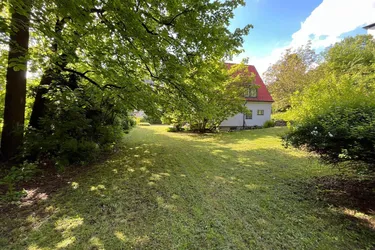 Ein wahres Schmuckstück. 130 m² Wohnfläche, Keller, Balkon, Terrasse, großer Garten und Garage in Radenthein.