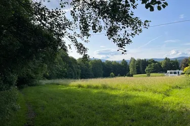 Großzügiges ruhiges Grundstück in See- und Zentrumsnähe!