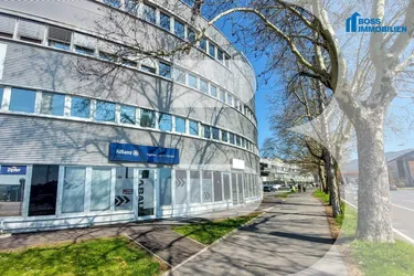Moderne Büroeinheit mit Top-Infrastruktur