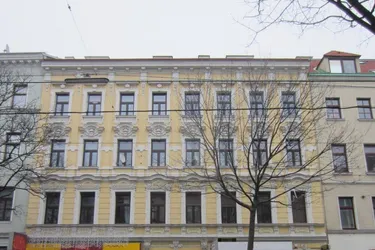 Rohdachboden in 1150 mit spitzen Infrastruktur