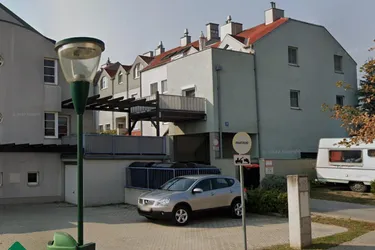 Top 2 Zimmerwohnung, großzügige Terrasse + Garagenplatz