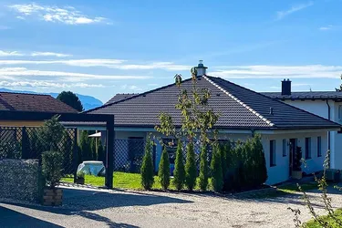 Expose Entzückender BUNGALOW "hochwertig · neuwertig · exklusiv!"