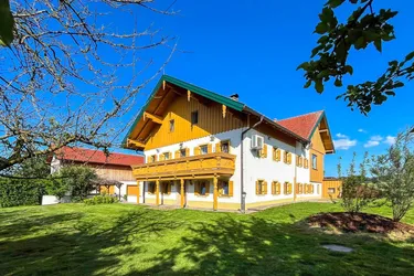 Land &amp; Gut: „A richtig liaba Hof“- in herrlicher Alleinlage