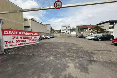 KFZ-Stellplätze in Zentrumsnähe zu vermieten