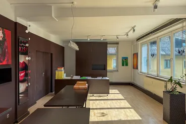 Helle Büro- bzw. Geschäftsfläche in zentraler Lage von Schwarzach im Pongau
