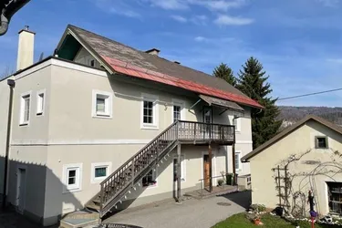 Wohn- Bürohaus mit Nebengebäude , Nähe Villach