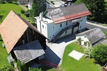 Neuer Preis! Wohnhaus mit Nebengebäude und Stadl, Nähe Villach
