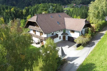 Exklusives Landhaus mit 3 Wohneinheiten, in wunderschöner Lage, Arriach