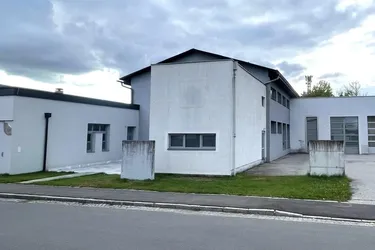 Moderne Gewerbeliegenschaft, Halle-Büroflächen, Villach Industriezone Ost