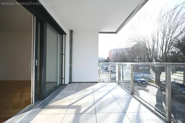 ERSTBEZUG: Schöne Balkonwohnung - mit der U1 in 4 Stationen zum Donauzentrum