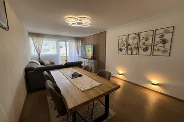 JENBACH - Moderne und sonnige 3 Zi.-Wohnung mit Balkon am Waldesrand