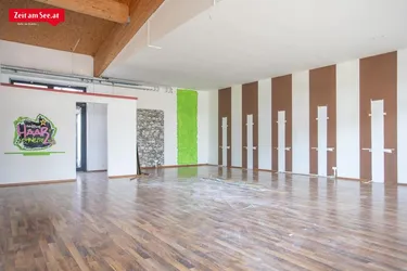 Expose Bereit zum loslegen? 82m² Geschäftsfläche warten auf Sie