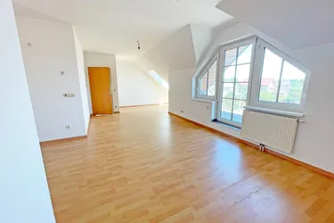 Große 3-Zimmerwohnung mit Terrasse! Kaufoption!