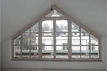 Bad Vöslau - Moderne Dachgeschosswohnung mit Terrasse