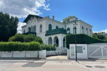 Historische Beletage! Außergewöhnliche 151 m² inkl. Fernsicht beim Doblhoff Park!