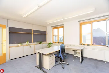 Modernes Büro/Praxis in Schwechat, Miete 397,00 €