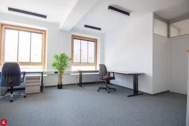 Expose Büro - für junge Firmen, klimatisiert, modern, 23m², optional Parkplatz