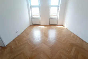 Charmante Stilaltbauwohnung - hier wohnen Sie zentral und komfortabeln !