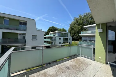 Helle 3-Zimmer-Wohnung mit zwei Balkonen in ruhiger Lage
