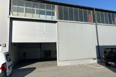 Reine Lagerhalle nahe Salzburgerstrasse 450 m2