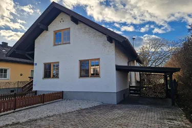 NEUREAL - Gemütliches Einfamilienhaus in Neunkirchen in TOP LAGE zu verkaufen!