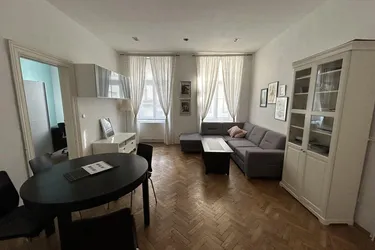 NEUREAL - Sehr ruhig gelegene Altbauwohnung in perfekter Lage zu verkaufen! Angemessener HMZ möglich!