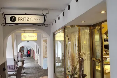 Traditionelles Café in zentraler Lage