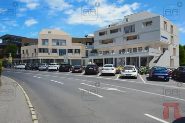 Expose Erstbezug nach Sanierung! Moderne Wohnung im Kernzentrum von Velden