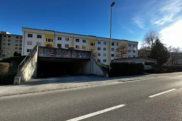 Tiefgaragenstellplatz in Völs zu vermieten